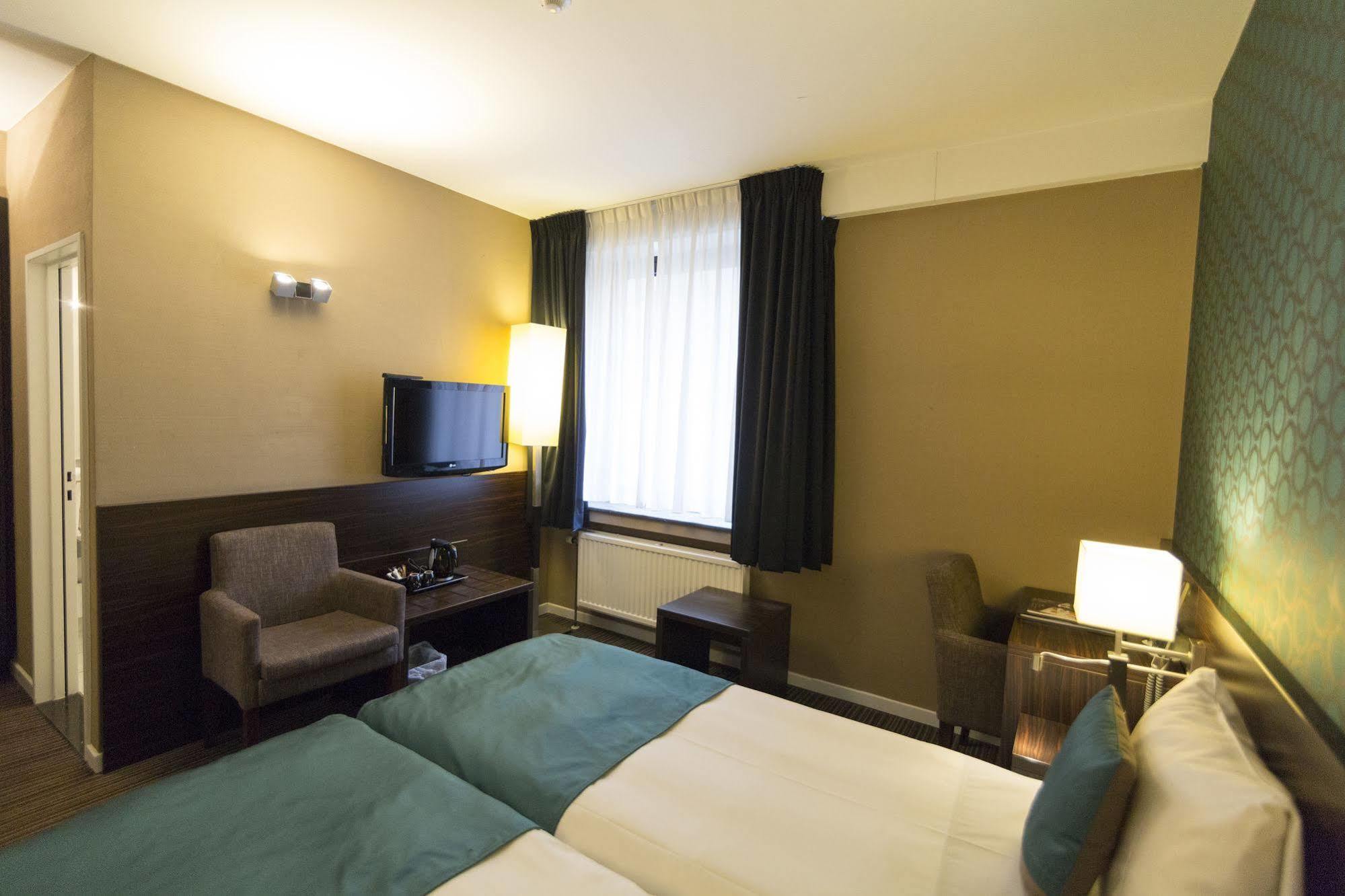 Hotel Docklands Anvers Dış mekan fotoğraf
